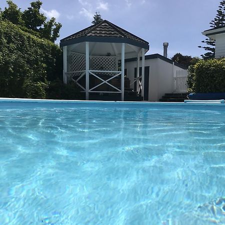 Te Moana Bed & Breakfast Acomodação com café da manhã Waikanae Exterior foto