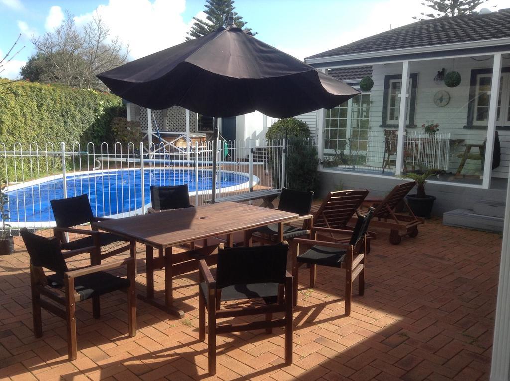 Te Moana Bed & Breakfast Acomodação com café da manhã Waikanae Exterior foto